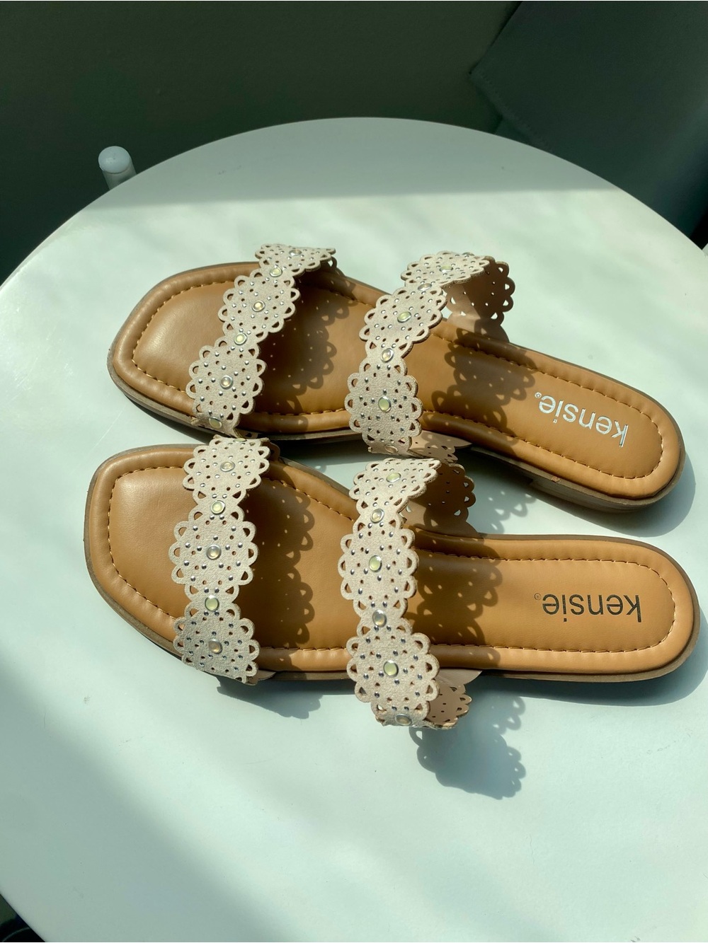 New Kensie Reese Sandal Size 9